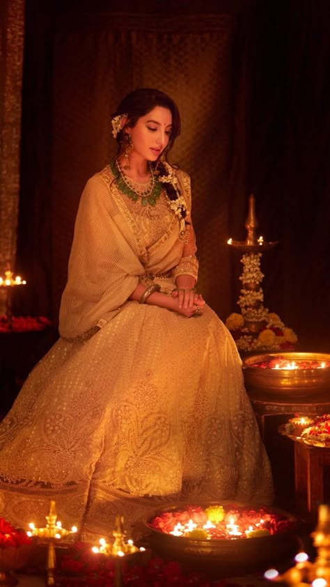 Lehenga For Diwali, Indian Queen Aesthetic, Diwali Lehenga, Tarun Tahiliani Lehenga, Lehenga Outfits, Lehenga Ideas, Diwali Fashion, Asian Couture, Concept Shoot