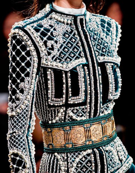 Detail Couture, Haute Couture Paris, Look Retro, Moda Paris, Neue Outfits, Looks Style, Mode Inspiration, Long Sleeve Mini Dress, Fashion Details