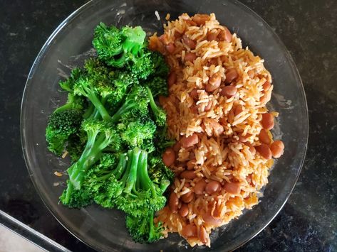 Plate with broccoli on half the plate, and ranch style beans mixed with white rice on the right half of the plate Wfpb 50/50 Plate, Vegan 50/50 Plate, 50/50 Plate Recipes, 50/50 Plate Starch Solution, Starch Solution 50/50 Plate, Kiki Nelson, 50 50 Plate, Broccoli Mum, Starch Based Diet