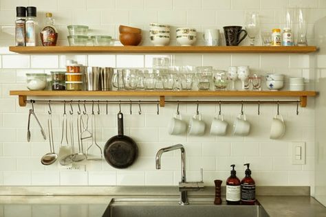 KitoBito of Japan custom joinery kitchens | Remodelista Japanese Kitchen Ideas, English Kitchens Design, Plain English Kitchen, Japanese Cafe, Japan Kitchen, Model Dapur, Japanese Joinery, Solid Wood Design, Custom Kitchens Design