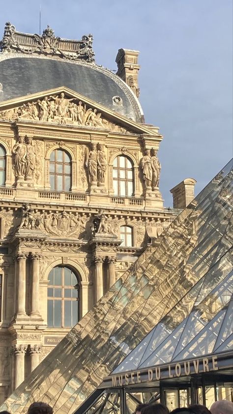 Louvre Museum Aesthetic Wallpaper, France Architecture Aesthetic, Paris Louvre Museum Aesthetic, France Museum Aesthetic, Parisian Vibes Aesthetic, Paris Aesthetic Louvre, Paris Aesthetic Museum, Paris Architecture Aesthetic, Aesthetic Museum Wallpaper