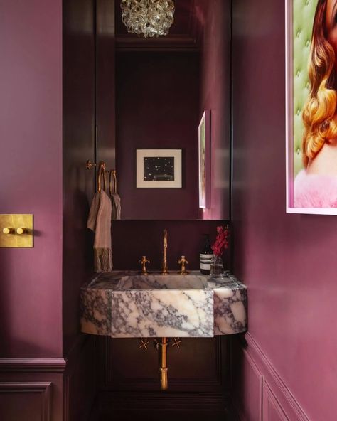 Farrow And Ball Brinjal Bathroom, Magenta Bathroom, Brinjal Farrow And Ball, Plum Bathroom, Power Room, Bathroom Redesign, Main Bathroom, Stylish Bathroom, Family Bathroom