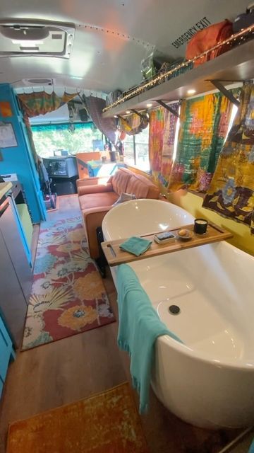 Skoolie Bathtub, Bus Living Interiors, Vanlife Interiors, Stand Alone Bathtub, Cheap Rv Living, School Bus Tiny House, Rv Home, Camper Bathroom, Camper Interior Design