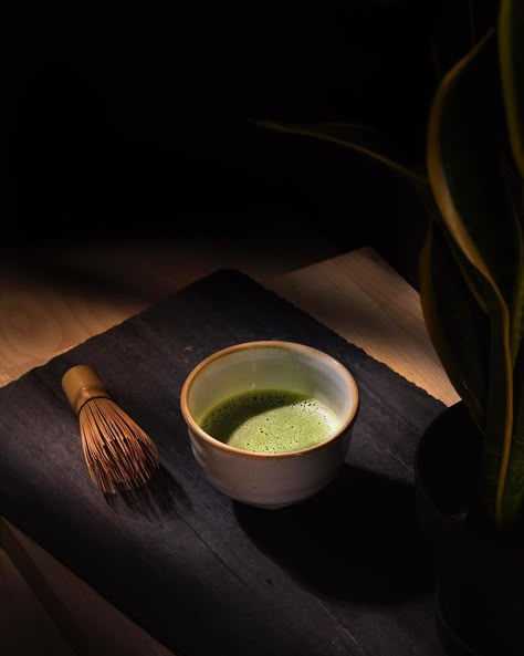 Midori Matcha ™ on Instagram: “Hello there! We’ve been taking a little break from social media. Hope everyone is keeping it healthy and smiling. Sending good vibes and…” Matcha Photoshoot, Matcha Photography, Matcha Tea Photography, Matcha Ceremony, Candle Aesthetics, Matcha Meditation, Matcha Drinks, What Is Matcha, Break From Social Media