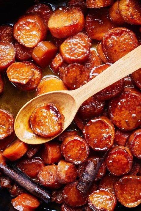 Paula Deen Candied Yams, Thanksgiving Yams Recipe, Healthily Meals, Thanksgiving Yam Recipe, Holiday Vegetables, Thanksgiving Yams, Candied Sweet Potato Recipes, Best Candied Yams Recipe, Southern Candied Yams