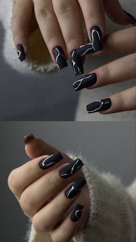 Black Matte Nails, Metallic Nails Design, Chrome Nails Designs, Matte Black Nails, Squoval Nails, Hello Nails, Punk Nails, Nails Design With Rhinestones, Work Nails