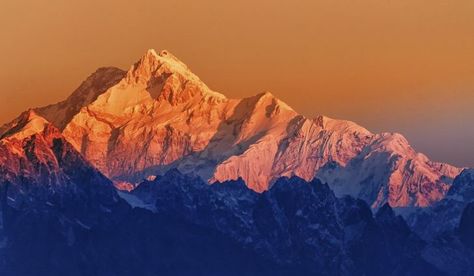 Highest Mountains In India Mountains In India, Nanga Parbat, Monte Everest, Himalayas Mountain, Travel Quiz, Sculpture Inspiration, Photo Walls, Art Learning, Splash Art