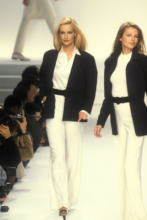 Ralph Lauren Spring Summer, Ralph Lauren Runway, Bridget Hall, Karen Mulder, Classic Ralph Lauren, Runway Fashion Couture, Original Supermodels, Outfit 90s, 90s Fashion Outfits