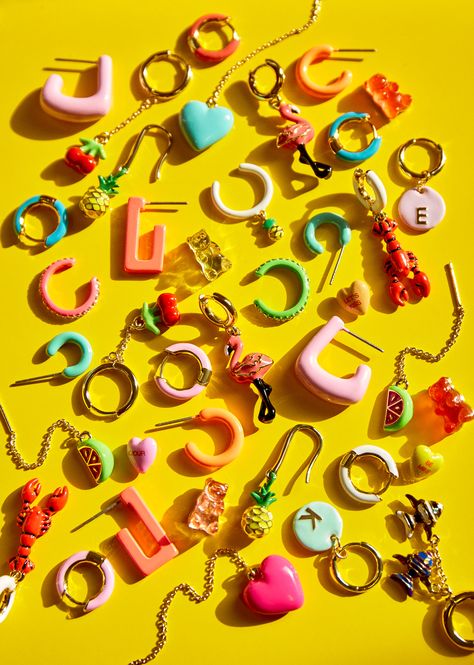 Colorful Jewelry Photography, Cr Ideas, Earring Photography, Minimal Jewelry Design, Accessories Photoshoot, Colorful Photoshoot, Playful Jewelry, Simple Studs, Tropical Jewelry