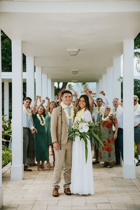 laie temple wedding inspo Laie Hawaii Temple Wedding, Laie Temple Wedding, Laie Temple, Laie Hawaii Temple, Laie Hawaii, Hawaii Temple, Inspo Photoshoot, Temple Wedding, Lds Temples