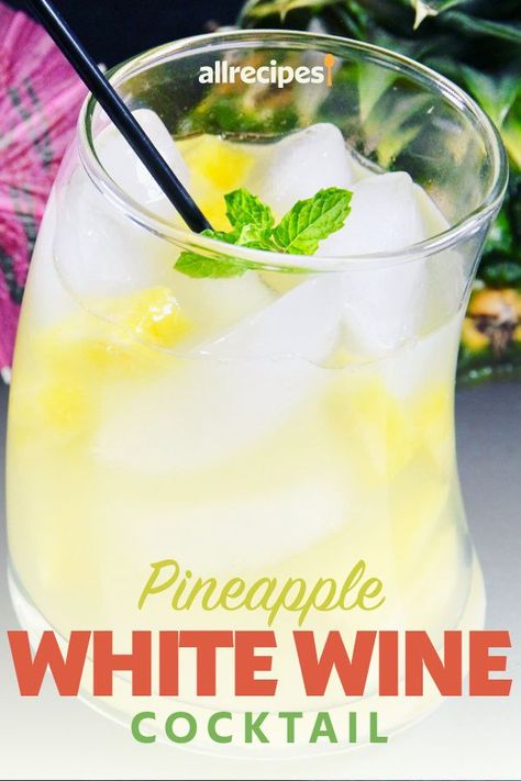 Pineapple White Wine Cocktail | "A refreshing and simple pineapple cocktail that's perfect for any occasion! It tastes like a mimosa or sweet white wine sangria. Try it with your favorite white wine! Make sure all your ingredients are chilled" #drinks #drinksrecipes #drinkrecipes Cocktails With White Wine, White Wine Recipes Drinks, Drinks With White Wine, White Wine Drinks Cocktails, White Wine Mixed Drinks, White Wine Cocktail Recipes, Sweet Wine Recipes, Drinks With Wine, Cocktails With Wine