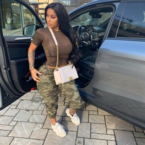 Alexis Skyy on Instagram: “How you look so perfect on your worst days? Double C your purses, you deserve it  Outfit @fashionnova Hair @hairsofab” Alexis Sky, Chill Fits, You Deserve It, Dope Outfits, 50s Fashion, Baddie Outfits, Tea Dress, Fit Girl, Types Of Fashion Styles