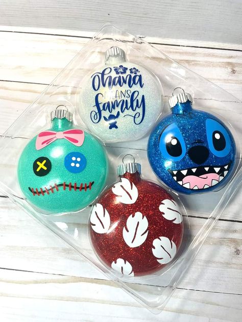 Disney Stitch Ornaments Diy, Diy Stitch Christmas Ornaments, Stitch Christmas Ornaments Diy, Lilo And Stitch Ornament Diy, Disney Glitter Ornaments, Glitter Ornaments Ideas, Lilo And Stitch Christmas Decorations, Ornimate Ideas, Lilo And Stitch Christmas Ornaments Diy