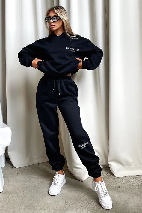 Living boujee and lounging in style! The Series 6 Sweatpants offer a soft fleeced inside, elasticated waistband with tie up drawstrings, a 'THATSSOFETCH' logo at the knee and cuffed ankles. Pair with the matching hoodie, sneakers and sunnies for a casual Sunday vibe. FABRICATION: 65% Cotton 35% Polyester SIZING: Olivia's height is 163cm / 5'3 and wears a size AU6/US2. Hoodies For Ladies, Sweatpants Outfit Photoshoot, Cute Sweat Suit Outfits, Sweatpants Photoshoot Ideas, Nike Wardrobe, Church Photoshoot, Sweat Set Outfits, Boutique Photoshoot, Long Cape Coat