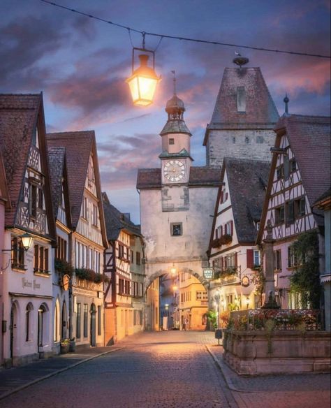 Kitzingen Germany, Medieval Germany, Rothenburg Germany, Rothenburg Ob Der Tauber, German Village, Sea House, Medieval Town, Beautiful Villages, Beautiful Places To Visit