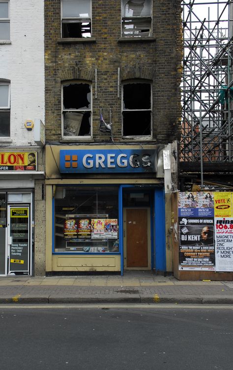 Peckham, Rye Lane Photo: Jake Tilson, 2012 Uk Council Estate Aesthetic, Council Estate Photography, Brit Core, 80s England, Uk Core, Uk Nostalgia, 2006 Aesthetic, British Core, Rye Lane