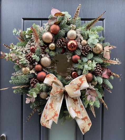 Bauble wreath