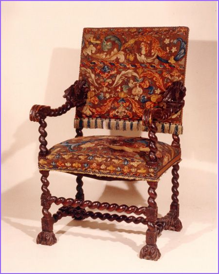 This Baroque armchair is an evolution of the renaissance sedia chair. We see lambrequin (tassles), upholstery which grew and bettered during the baroque and the signature H-stretcher. This chair is said to be italian but greatly resembles the english baroque chair with the front strecher and spiral(bobbin) legs. Baroque Chair, Interior Design History, Rococo Furniture, Baroque Furniture, Italian Baroque, Style Baroque, Tudor Style, Salon Style, Italian Furniture