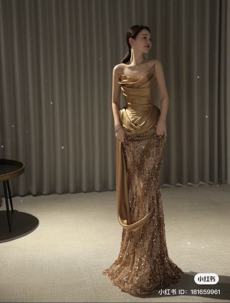 Gold Gowns Elegant Classy Formal, Gold Beaded Wedding Dress, Opulence Aesthetic Outfit, Aesthetic Gold Dress, Crazy Rich Asians Gown, Gold Gowns Elegant Classy, Gold Gowns Elegant, Gold Dress Aesthetic, Crazy Runway Fashion