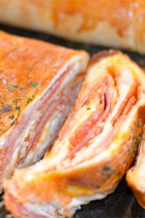 Stromboli Recipes, Stromboli Recipe Easy, Stromboli Recipe, Pizza Stromboli, Frozen Bread Dough, Cheese Roll, Pizza Calzones, A Loaf Of Bread, Veggie Soup