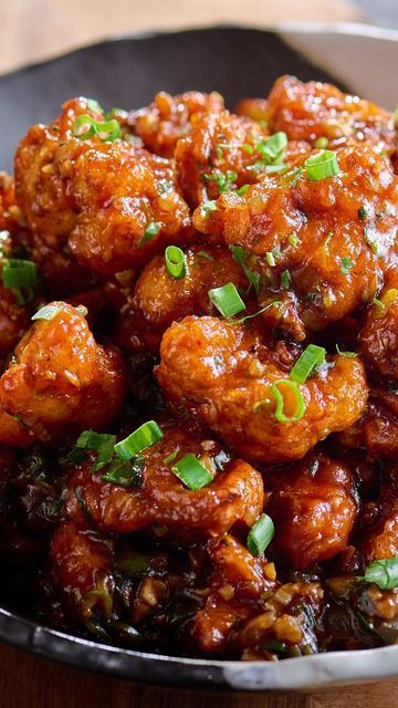 Indian Wedding Food, Gobi Manchurian, Szechuan Chicken, Indo Chinese Recipes, Manchurian Recipe, Cheesy Chicken Broccoli, Budget Family Meals, Recipetin Eats, Food Lab