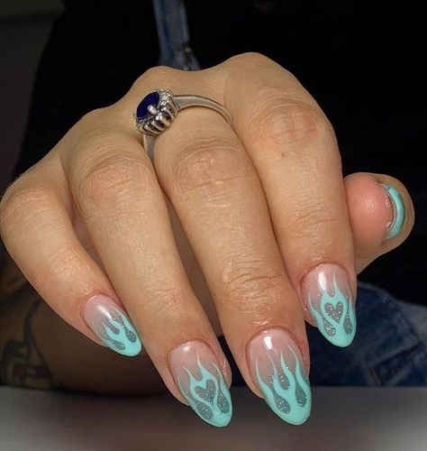 Rave Nails Designs Short, Short Rave Nails, Melting Nail Design, Techno Nails Ideas, Rave Nails Short, Rock Festival Nails, Vaporwave Nails, Purple Flame Nails, Short Flame Nails