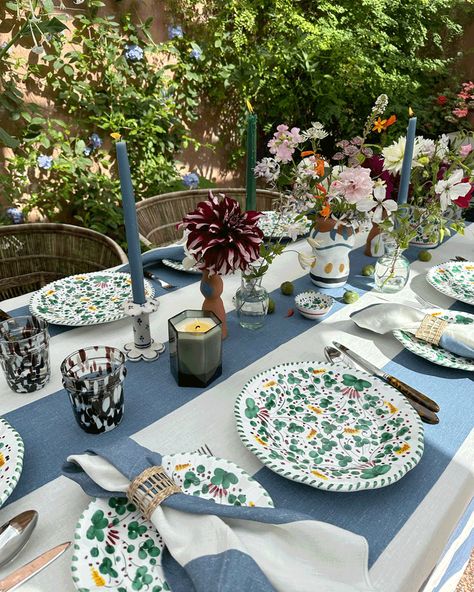 Our signature wide linen stripes are back, this time in a faded blue and white. Made from beautifully soft linen/lyocell mix in a generous size (table to seat 8) featuring a wide blue and white stripe. As the foundation to our forever summer table collection, these linens set the scene and take you from summer through to winter tablescapes in style. Dimensions: 170cm width x 300cm length 71% linen, 29% sustainable Tencel lyocell To maintain the longevity of the pattern and colours, please wash s Halloween Alice In Wonderland, Linen Stripes, Winter Tablescapes, Friday Wedding, Striped Tablecloths, Striped Vase, Red Ochre, Summer Table, Striped Table Runner