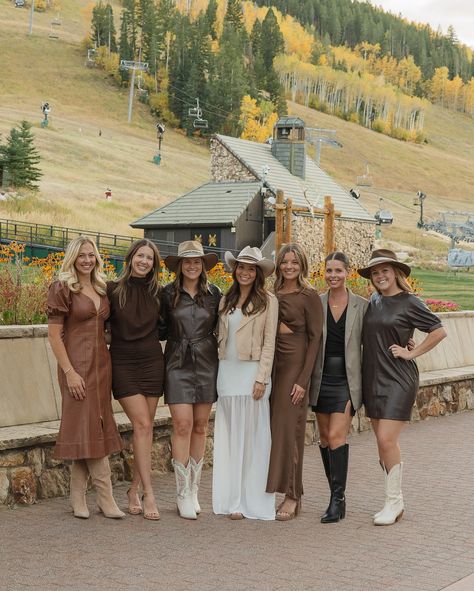 @audreysheets bachelorette weekend in the mountains Hiking Bachelorette Outfits, Bozeman Montana Bachelorette, Summer Mountain Bachelorette Party, Jacksonhole Wyoming Bachelorette, Aspen Bachelorette Party Summer, Bachelorette Mountain Weekend, Bachelorette Hiking Outfit, Bachelorette Party Ideas Mountains, Mountains And Martinis