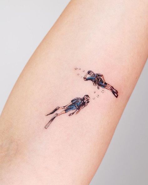 Tiny Divers Tattoo Divers Tattoo, Scuba Tattoo Ideas, Scuba Tattoo For Women, Woman Diving Tattoo, Small Diver Tattoo, Small Scuba Tattoo, Scuba Diving Tattoo Ideas, Tiny Ocean Tattoo, Diver Tattoo Ideas