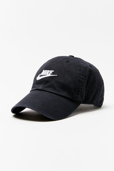 Kawaii Logo, Nike Kicks, Nike Cap, Mode Zara, Nike Hat, Future Wardrobe, Spring Accessories, Retro Sneakers, Girls Wardrobe