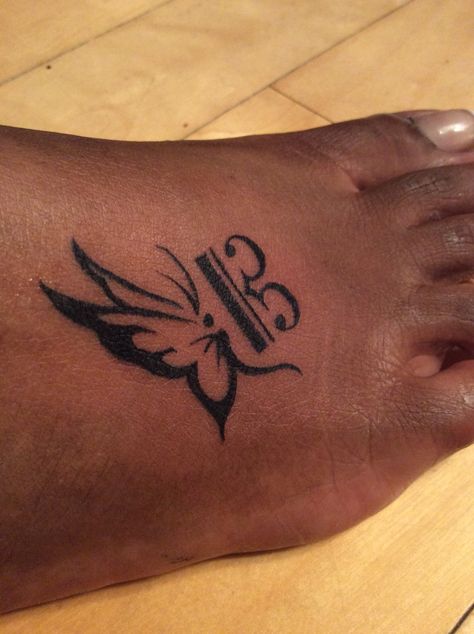 Butterfly Alto clef tattoo viola Viola Tattoo Music, Alto Clef Tattoo, Viola Tattoo, Atlas Tattoo, 100 Tattoo, Music Tattoo Designs, Marvel Tattoos, Music Tattoo, Music Tattoos