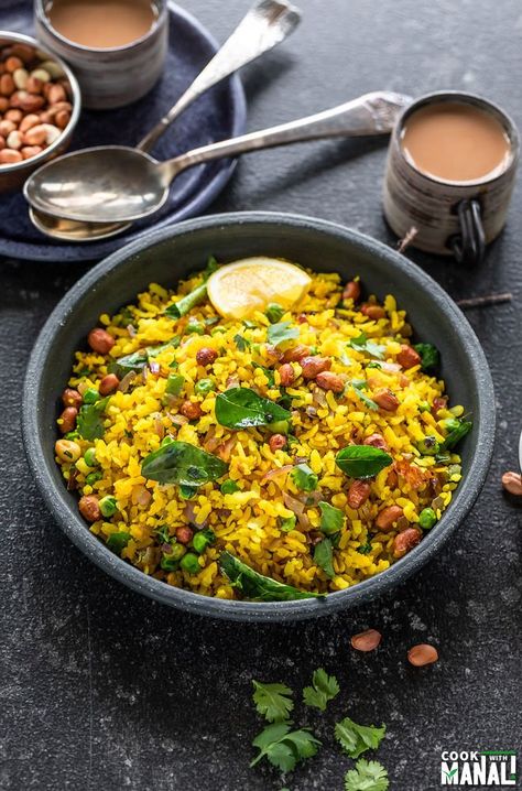 Onion Curry, Chai Time, Indian Vegan, Indian Food Photography, Poha Recipe, Breakfast Photography, Fav Food, Indian Dessert, Tastemade Recipes