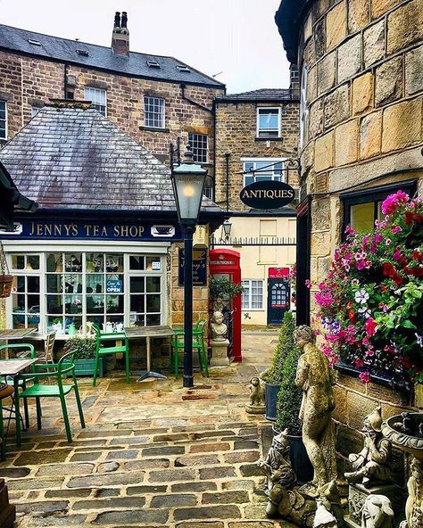 Harrogate, North Yorkshire, U.K. • Photo courtesy of:  @helen_h1982 on Instagram Scott Monument, Visit Edinburgh, Living In Europe, Visit Scotland, Cozy Cafe, Voyage Europe, Village Life, English Countryside, Yorkshire England