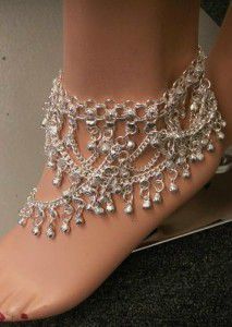 A dance for you part 2 | My Perfect Queen - Story | Quotev Ankle Jewelry, Estilo Hippie, Toe Ring, Foot Jewelry, Ankle Bracelet, Ring Women, Toe Rings, Ankle Bracelets, Indian Jewellery