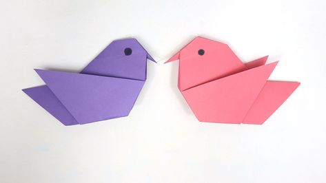 Watch this video to learn how to make an origami bird easy step by step. DIY Paper bird origami folding is so easy, just follow the instructions. I hope this video tutorial will help you to make an easy origami small bird with paper. Origami Birds Step By Step, Oragami Birds Step By Step, Hummingbird Origami Tutorial, Animal Origami Easy, How To Make Paper Birds Step By Step, Small Paper Origami, Small Easy Origami, Easy Bird Origami, How To Make A Bird With Paper