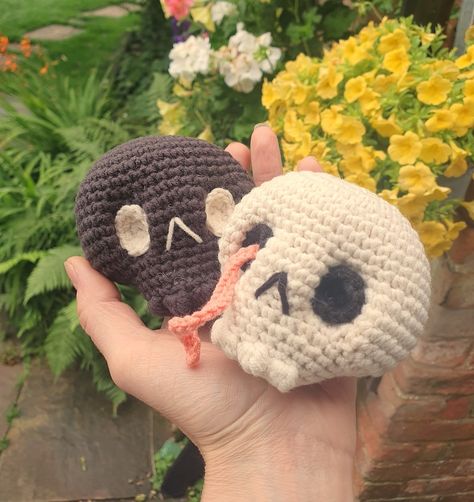 Small Skull Crochet Pattern Free, Scull Crochet Pattern, Crochet Skull Planter, Skull Crochet Pattern, Skull Amigurumi, Skeleton Bunny Crochet, Rabbit Skull, Skull Crochet, Cute Skull