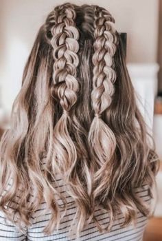 Hair Styles For A Dance Schools, Hairstyle For Family Pictures, Cute Hairstyles Pics, Cute Simple Braid Hairstyles, Preppy Haircuts For Teens, Braids Half Up, Warrior Braids Woman, Cute Hairstyles For A Dance, Easy Hairstyles To Do On Yourself