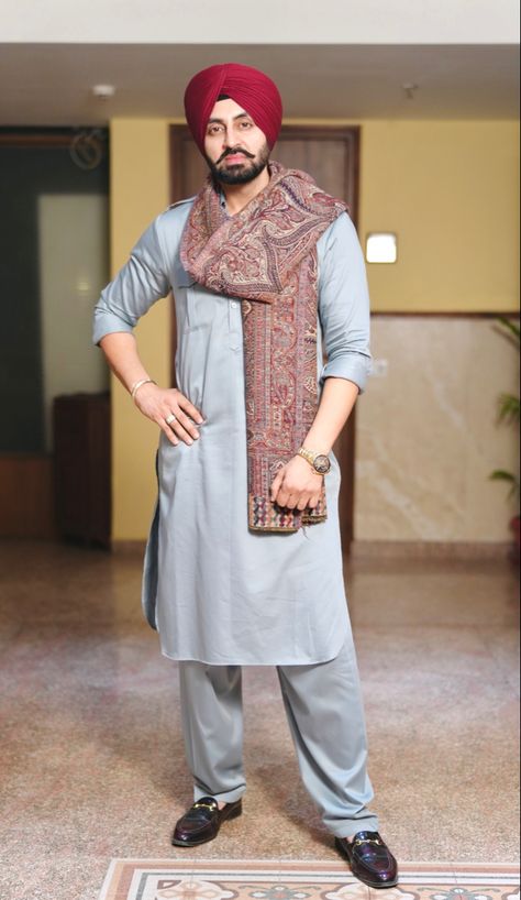 #sikh #model #pathani #kurta #fashion Kurta Pajama Men Pathani, Punjabi Kurta Pajama Men Style, Kurta Pajama Men Punjabi, Pathani Kurta For Men, Punjabi Kurta Pajama Men, Kurta For Wedding, Punjabi Kurta, Kurta Pajama Punjabi, Kurta Fashion