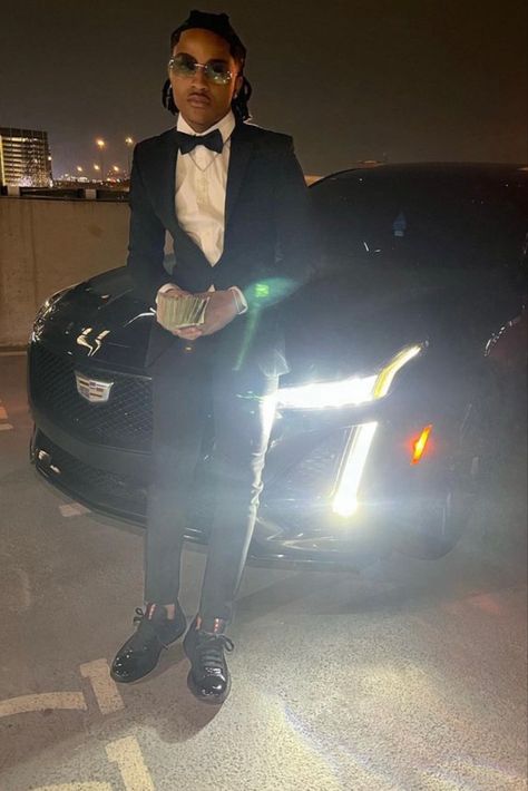 Summer Prom Outfit Men, Masquerade Outfit Ideas Men Black, Prom Accessories Men, Black And White Prom Suit, Black Prom Tuxedo Ideas, Men Prom Outfit Black, Prom Suits For Guys Black, Black Prom Suit Black Men, Black Prom Outfit Men