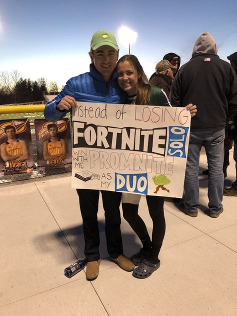 fortnite promposal Fortnite Promposal, Promposal Ideas For Him, Creative Prom Proposal Ideas, Sadies Proposal, Cute Hoco Proposals, Homecoming Poster Ideas, Cute Promposals, Prom Captions, Funny Prom