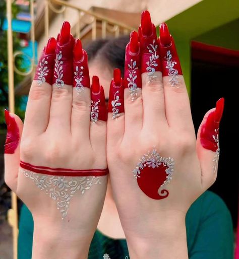 Bengali Alta Designs, Hand Kolka Design, Red Mehndi Designs, Alta Design Bengali, Red Mehendi, Aalta Design, Mukut Design, Alpona Art, Kolka Design