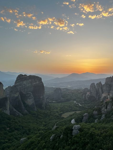 Greece Mountains Landscapes, Ambrose Aesthetic, Greece Mountains, Mount Hermon, Meteora Greece, Mountains Aesthetic, Euro Summer, Sunset Nature, Summer 24