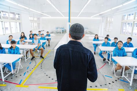 CloudForm Laboratory adds pops of colour to all-white classroom in Taiwan Classroom Floor Plan, Aesthetic Education, Classroom Ceiling, Monochrome Room, Laboratory Design, Architecture Inspiration, Outdoor Classroom, Architecture Studio, Creative Learning