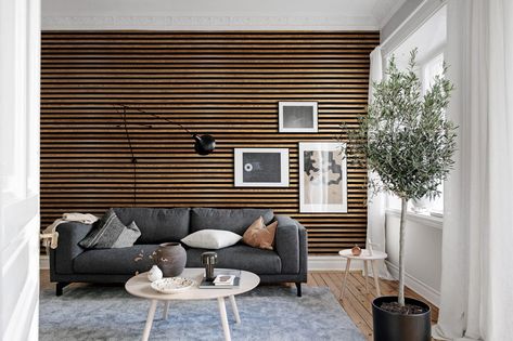 Best & Gorgeous Slat Wood Wall Panel Build Designs | Decorate Wall With Slat Wood | Home Decor Ideas Wood Home Decor Ideas, Horizontal Wallpaper, Wallpaper Designs For Walls, Decorate Wall, Wood Wall Panel, Stripe Wall, Wooden Backdrops, Wood Slat Wall, Yellow Room