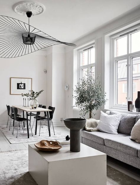 Scandi Interiors, Scandinavian Apartment, White Tile Floor, Grey Interior, Black And White Tiles, Black And White Decor, Apartment Style, French Interior, Living And Dining Room