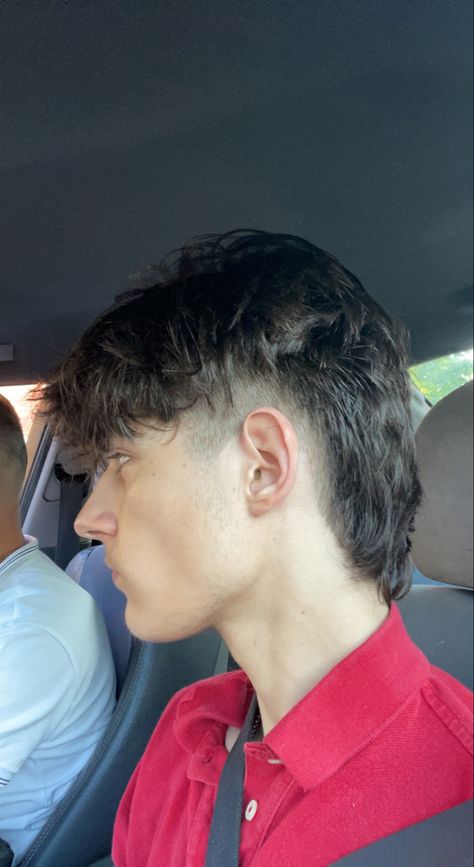 Fresh Mullet Men, Mens Haircuts Short Mullet, Short Neat Hairstyles Men, Male Modern Mullet, Lazarbeam Mullet, Man Mullet Straight Hair, Short Straight Mullet Men, Short Mulette Haircut Man, Men’s Modern Mullet Straight Hair