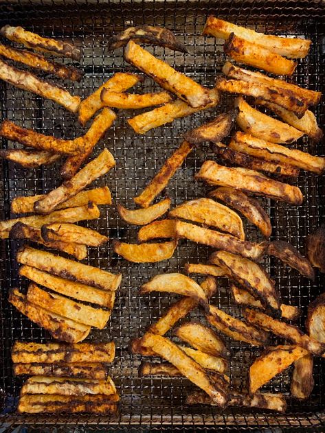 Jicama Fries Air Fryer, Fried Fries, Fries Air Fryer, Noom Recipes, Jicama Fries, State Fair Food, Keto Side, Green Meals, Fair Food