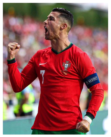 130 goals for the top goal scorer in men's international football, @cristiano 🐐 Cr7 Portugal, Portugal Euro, Cr7 Football, Cristiano Ronaldo Portugal, Men's Soccer Teams, Cristiano Ronaldo 7, Busty Fashion, Cristiano Ronaldo Cr7, International Football