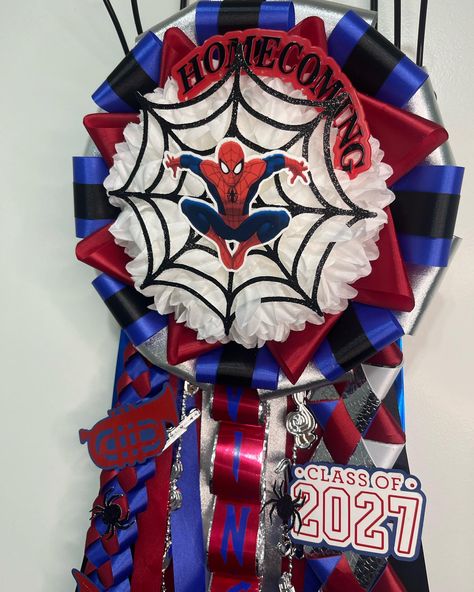 Spider-Man theme homecoming garter 💙❤️🕷️ #homecominggarters #spiderman #spidermangarter #bandhomecomimg Spider Man Theme, Homecoming Garter, Spiderman Gifts, Homecoming Mums, Homecoming, Spiderman, Wreath, Gifts, Quick Saves