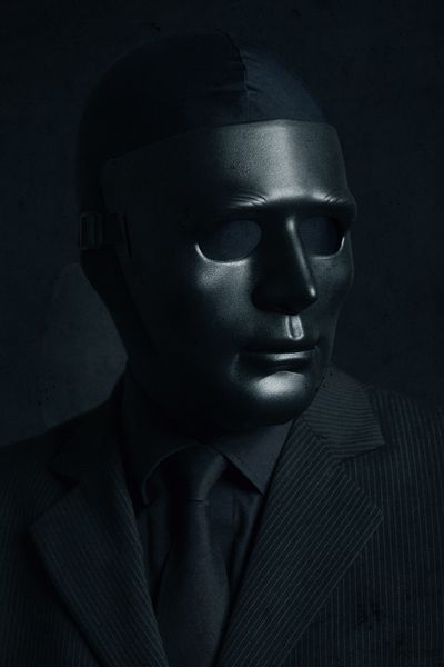 Juha Arvid Helminen’s Photography Series “The Invisible Empire” Criticizes the Power of Uniforms | Hi-Fructose Magazine Shadow People, Horror Vintage, Faceless Portrait, Photography Series, 다크 판타�지, Cool Masks, Masks Art, Black Mask, Black Suit